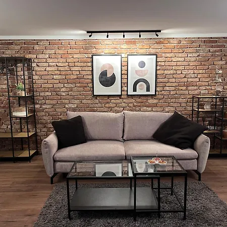 בית אירוח Private & Near Fairground