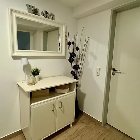 Private & Near Fairground منزل للإقامة هانوفر