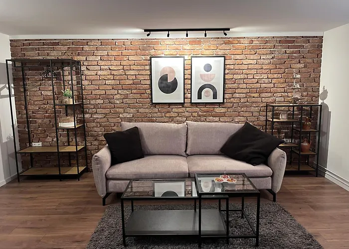 Проживание в семье Private & Near Fairground