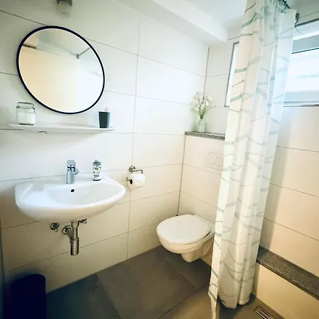 Проживание в семье Private & Near Fairground